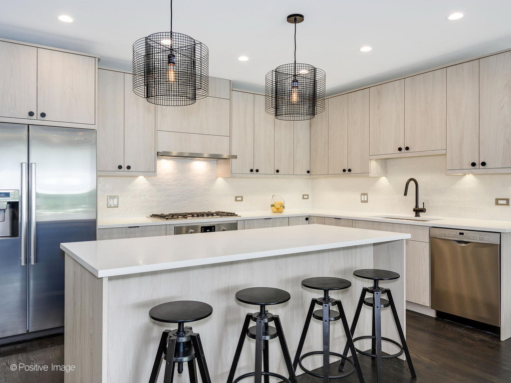 6911 N Western Avenue - Photo 23