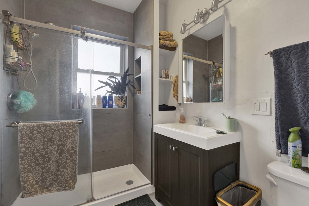 3226 W Potomac Avenue - Photo 7