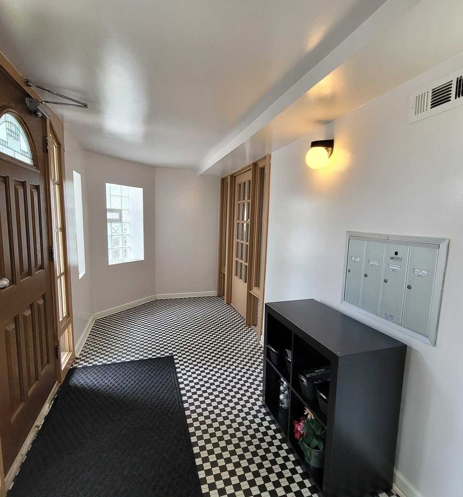 1143 E 81st Place - Photo 13
