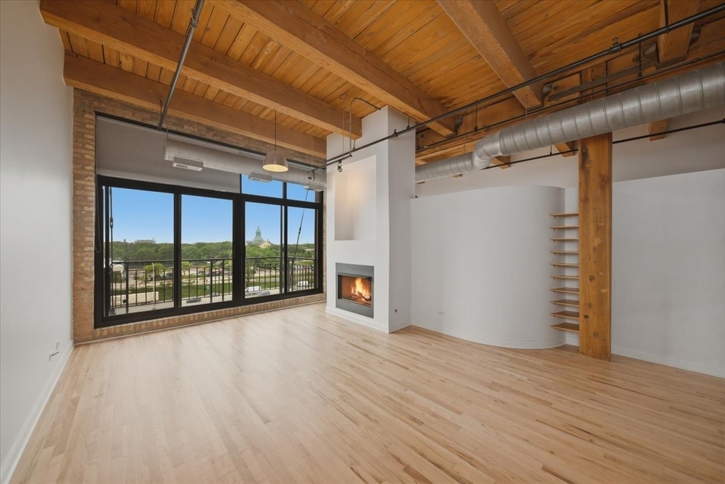 1250 W Van Buren Street - Photo 1