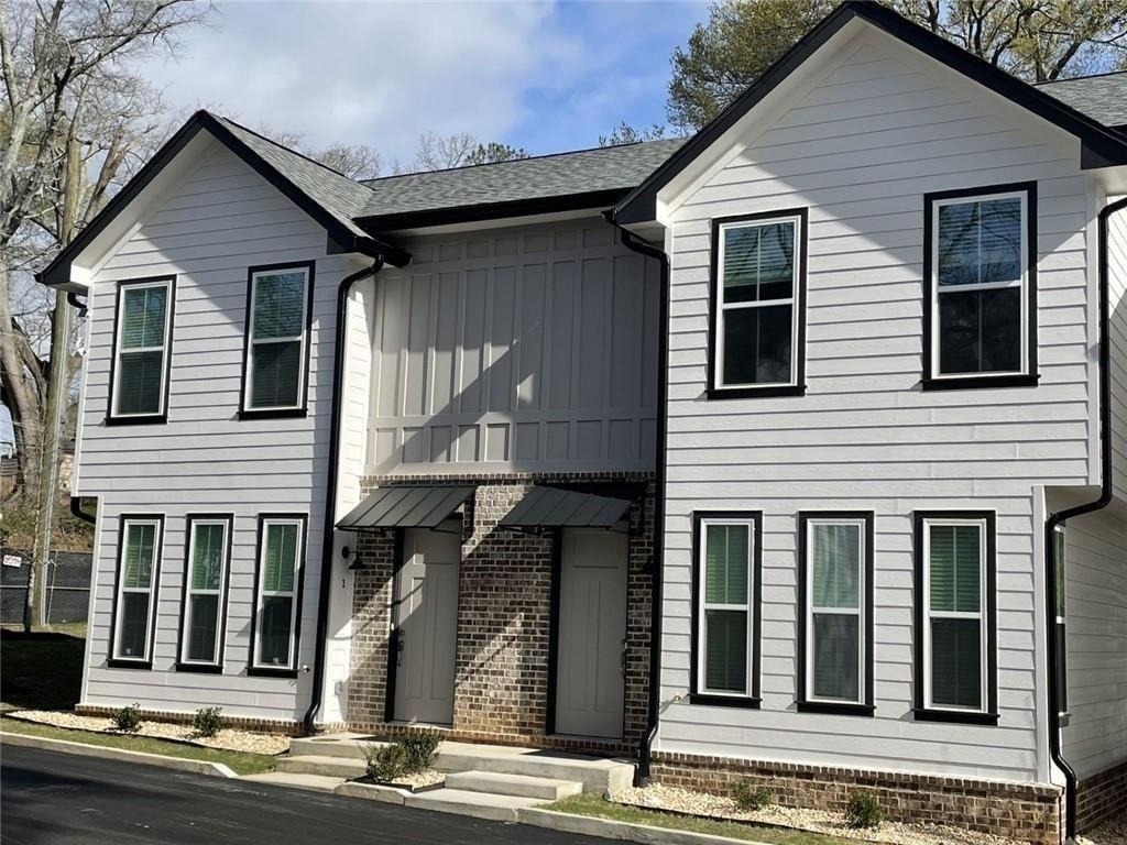 195 W Lake Avenue Nw - Photo 0