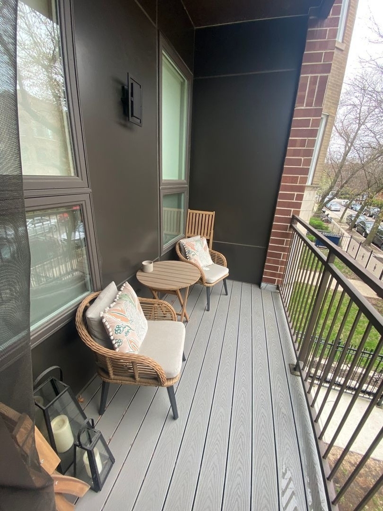 933 W Belle Plaine Avenue - Photo 6