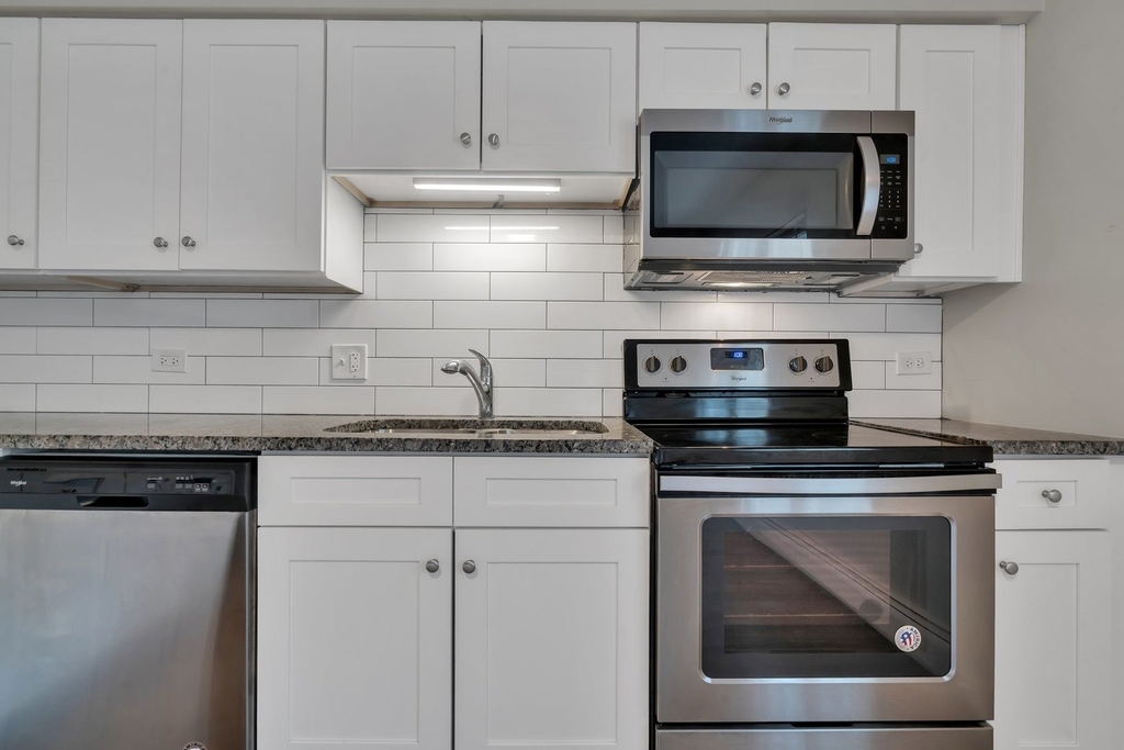 38 S Waiola Avenue - Photo 2
