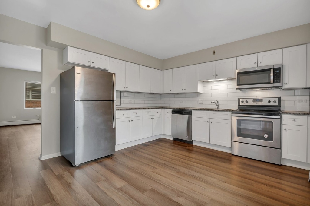 38 S Waiola Avenue - Photo 1