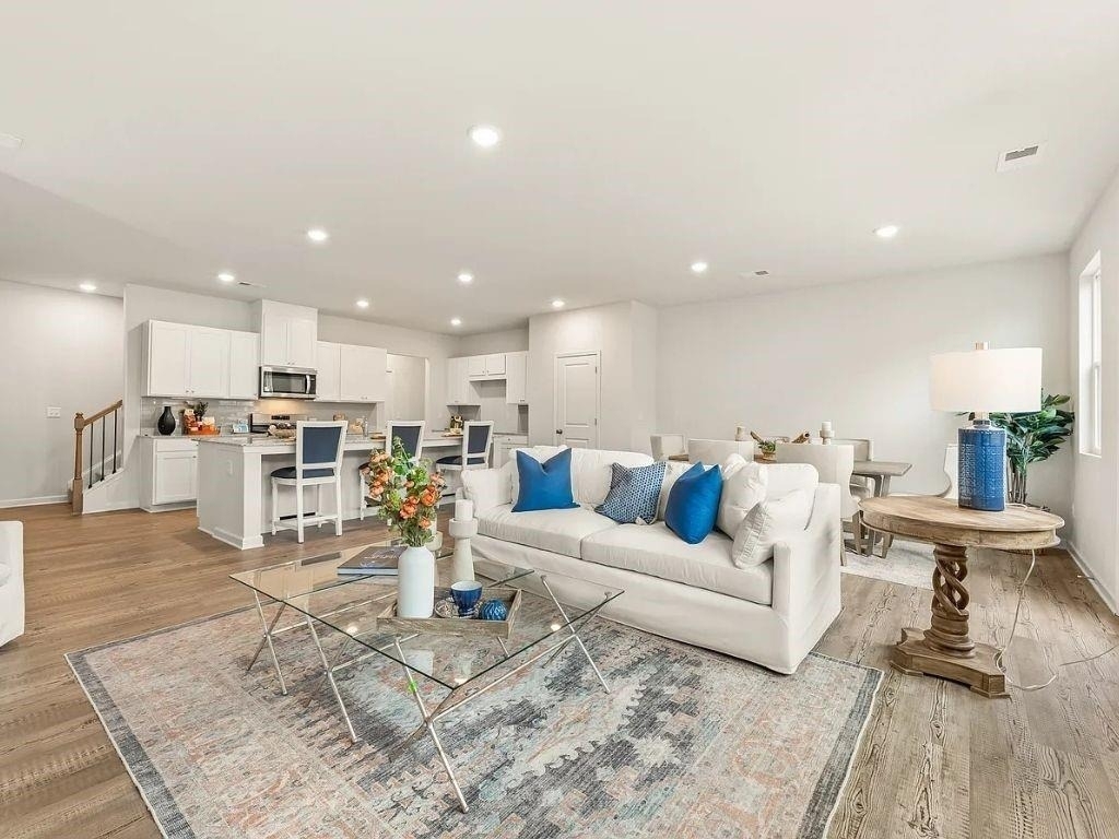 660 Point Place Drive - Photo 14