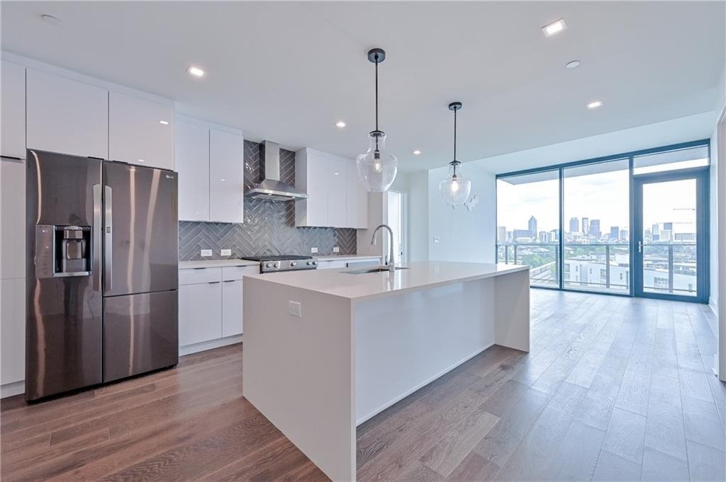 788 W Marietta Street - Photo 0