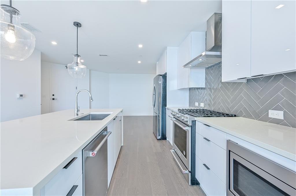 788 W Marietta Street - Photo 5