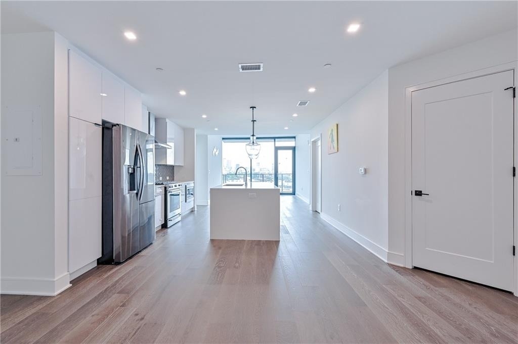 788 W Marietta Street - Photo 3