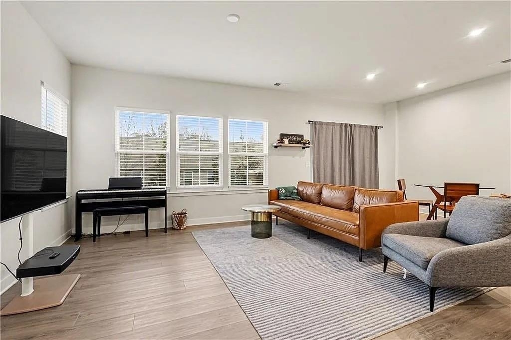 136 Salt Lake Lane Lane - Photo 3