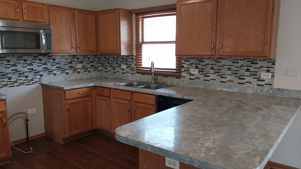 5420 Hillside Drive - Photo 6