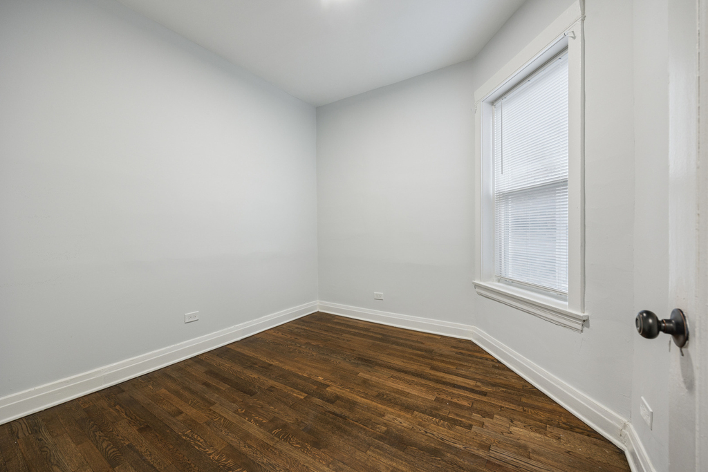 5439 S Indiana Avenue - Photo 12