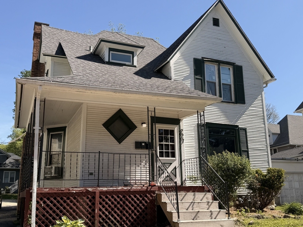 227 W Locust Street - Photo 0
