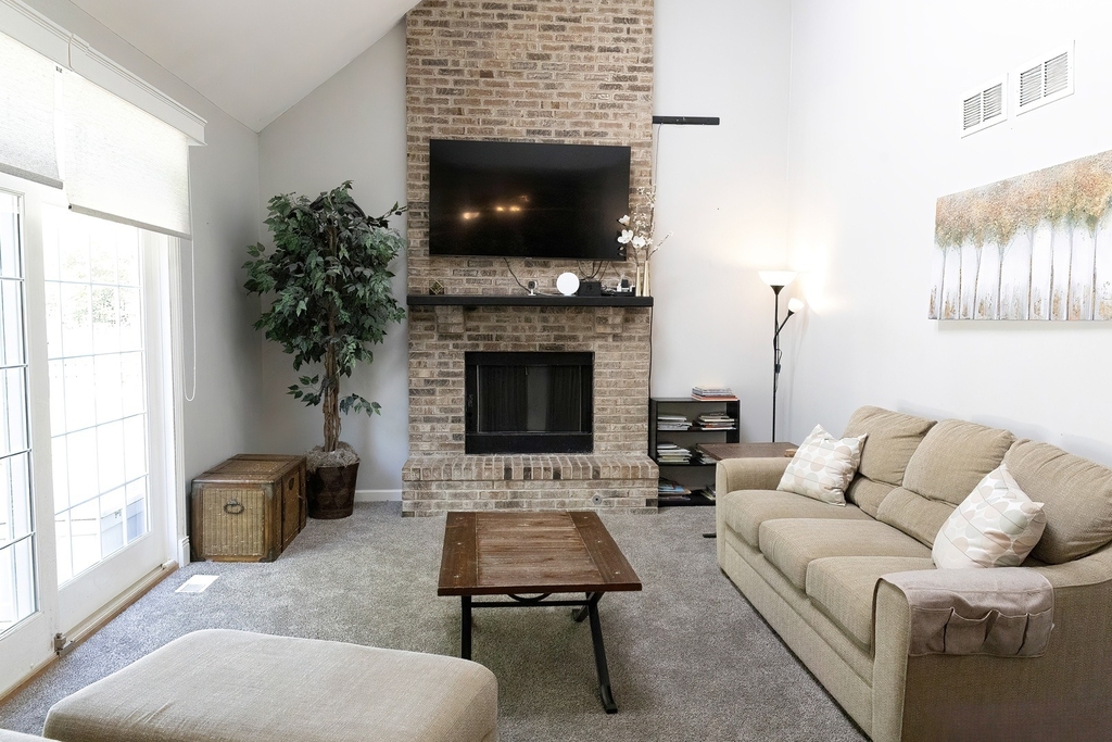 251 Millington Lane - Photo 6