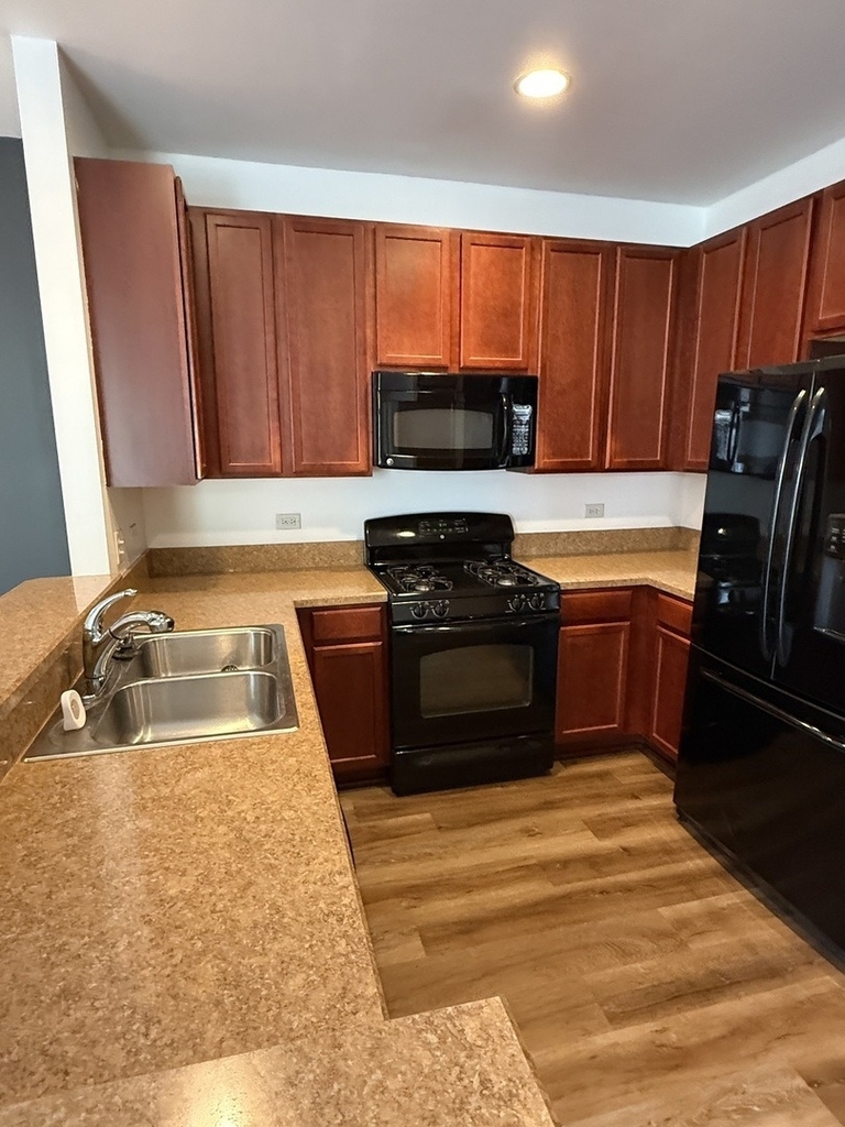 2220 Aurora Drive - Photo 4