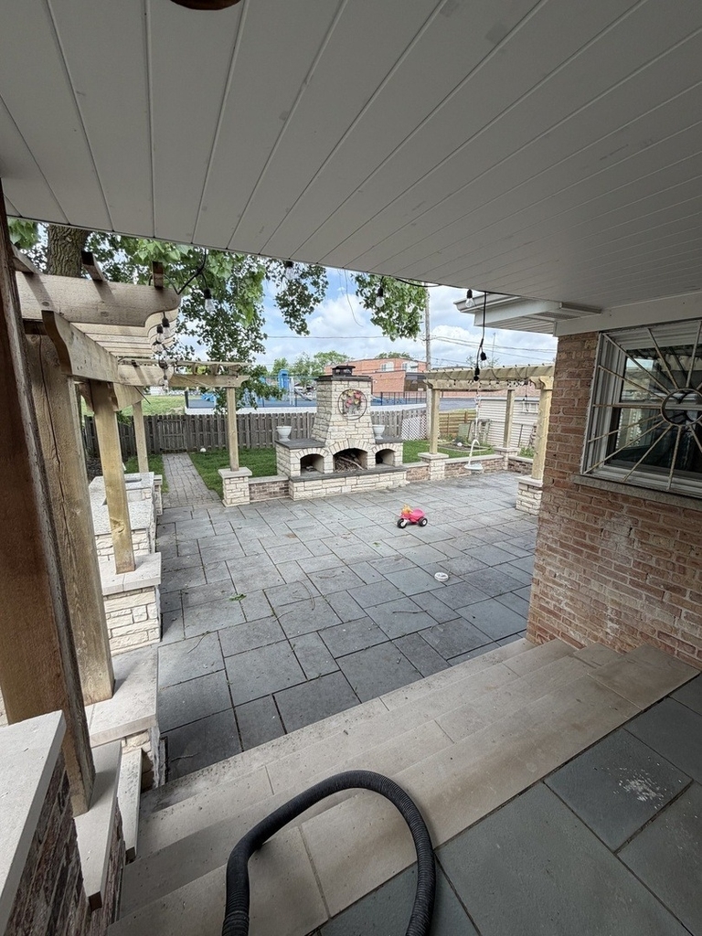 8908 Ozark Avenue - Photo 21