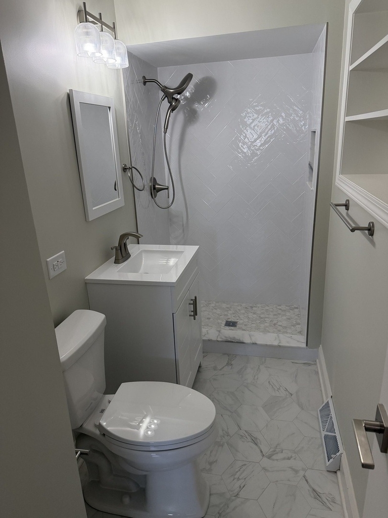 8908 Ozark Avenue - Photo 3