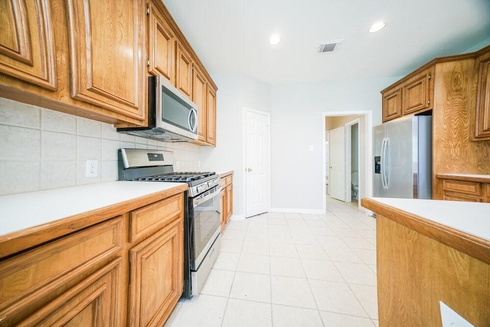 11727 Newlands Court - Photo 5