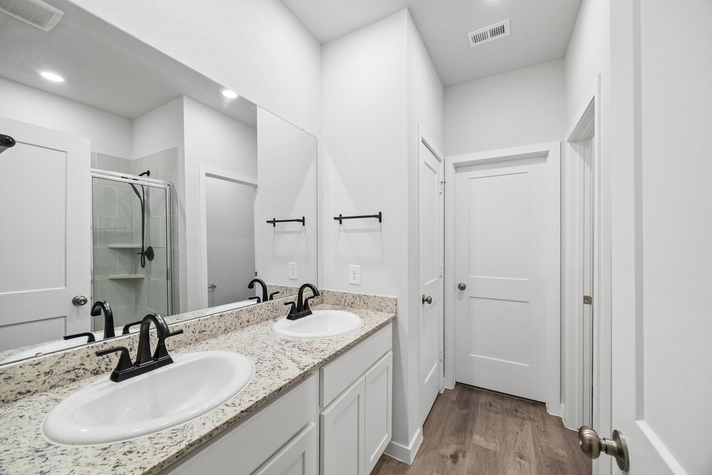 772 Westpointe Drive - Photo 3