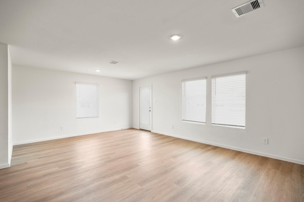 12011 Curlin Drive - Photo 17
