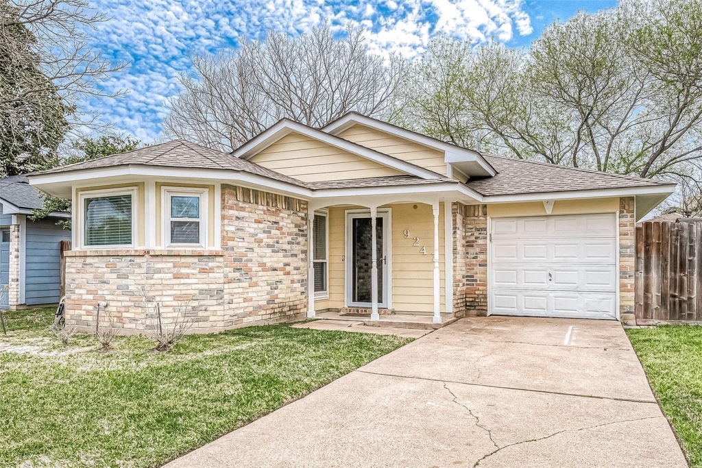 9247 Autumnsong Drive - Photo 0