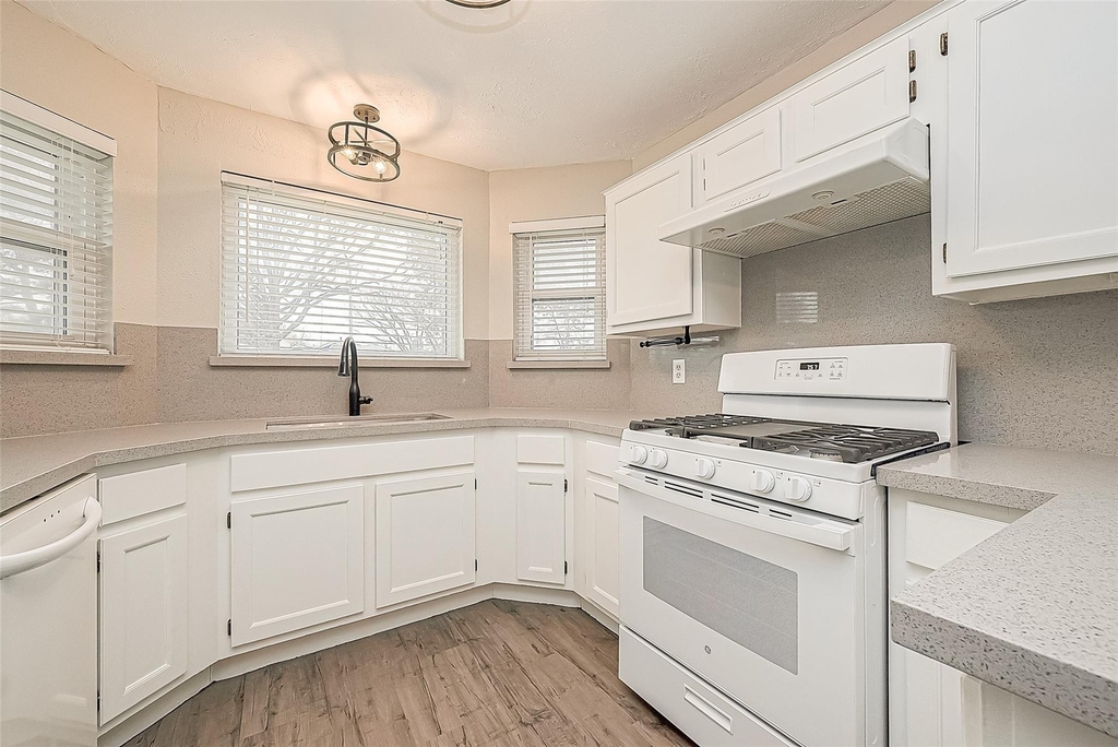9247 Autumnsong Drive - Photo 17