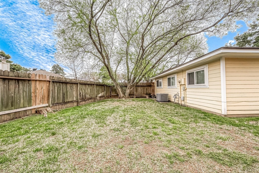9247 Autumnsong Drive - Photo 43