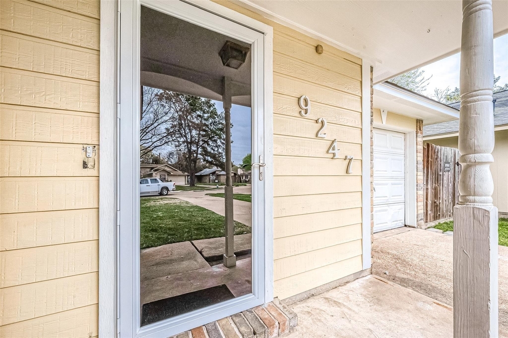9247 Autumnsong Drive - Photo 3