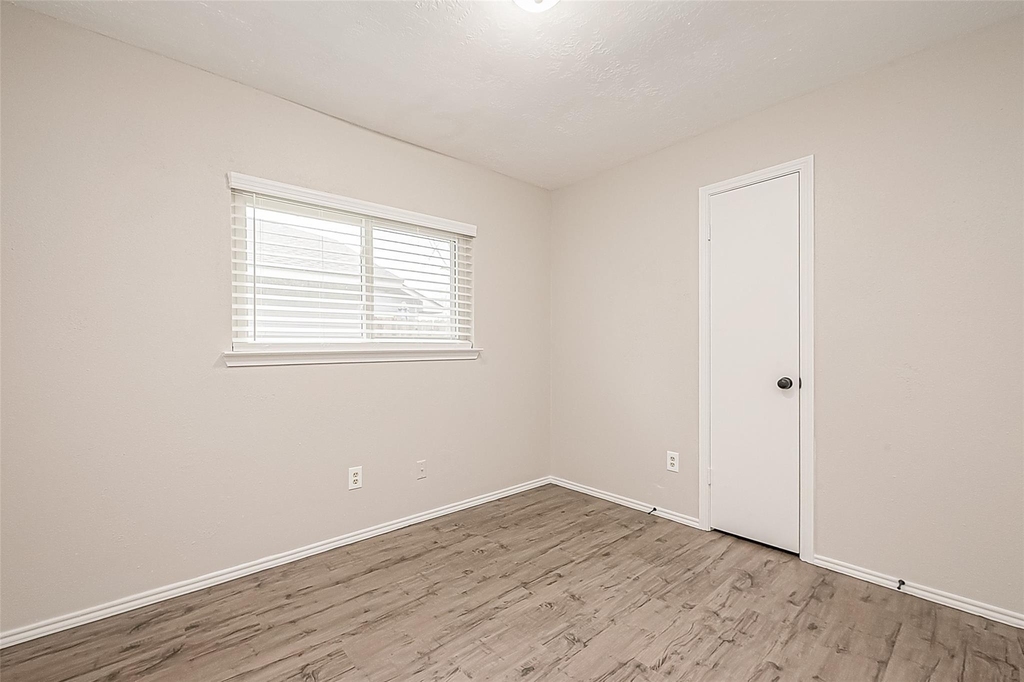 9247 Autumnsong Drive - Photo 23