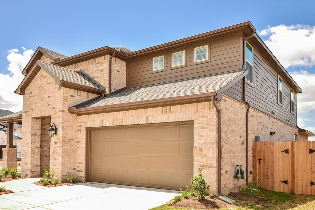 7826 Kenora Way - Photo 2