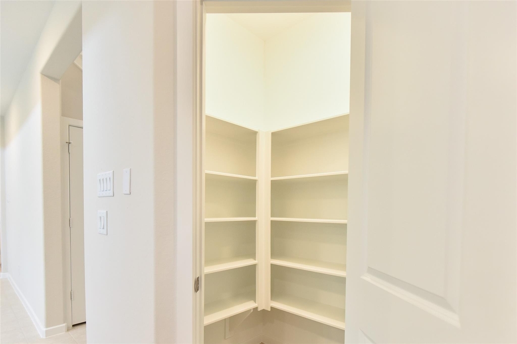 7826 Kenora Way - Photo 13