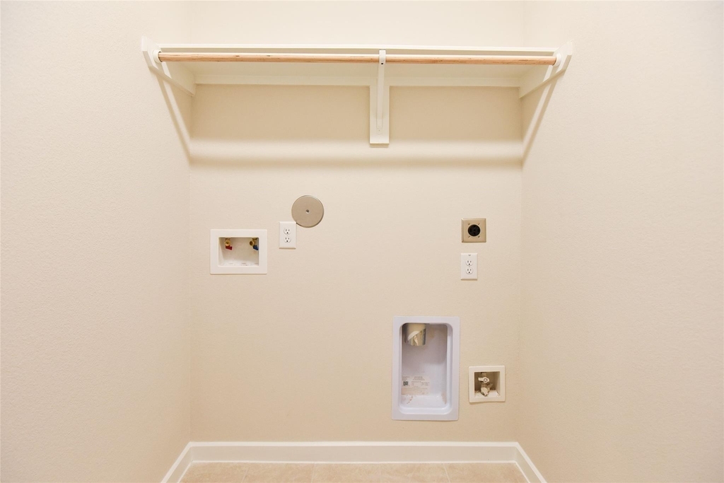 7826 Kenora Way - Photo 39