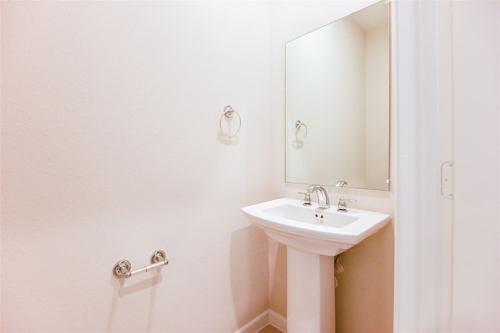 7826 Kenora Way - Photo 38
