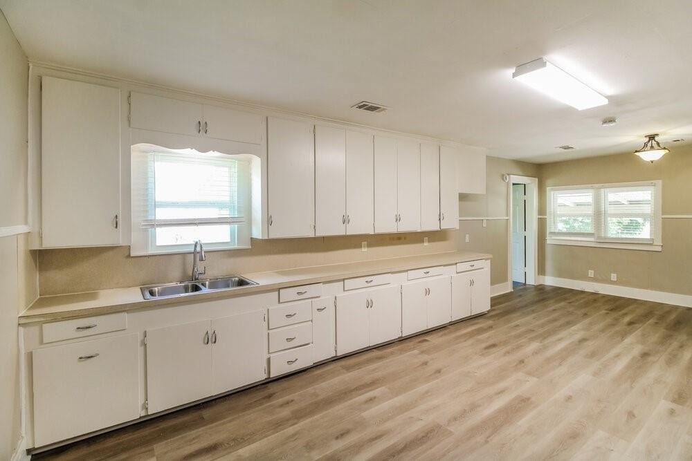 522 12th Avenue - Photo 5