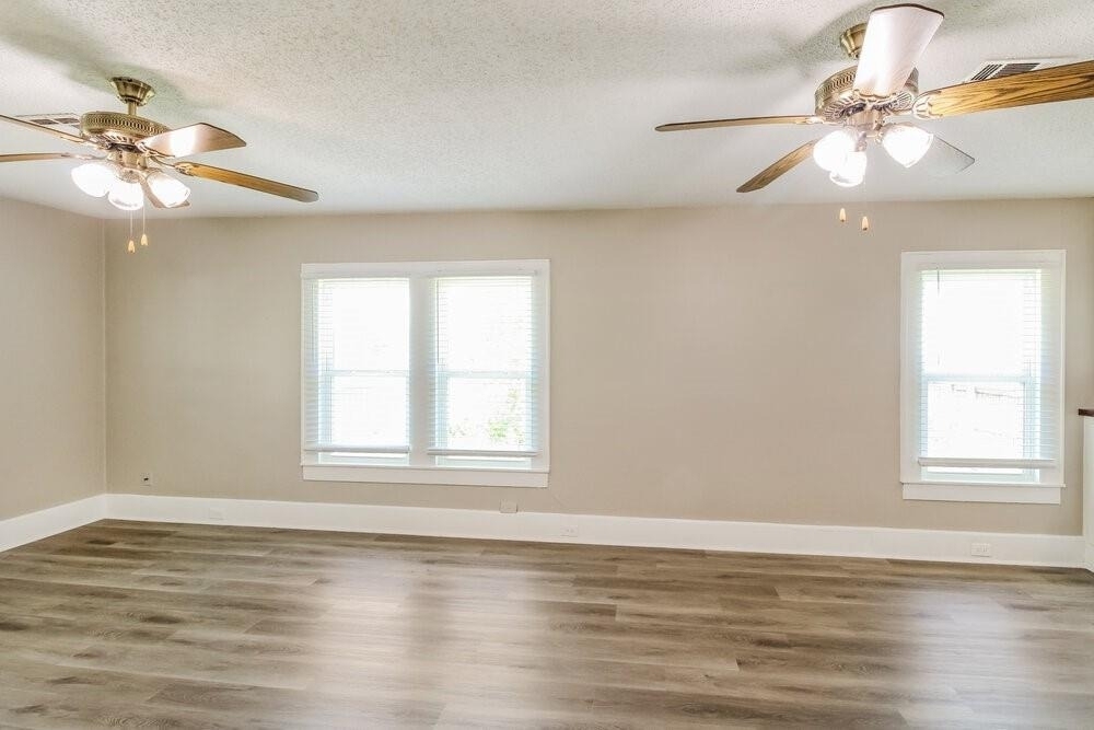 522 12th Avenue - Photo 3