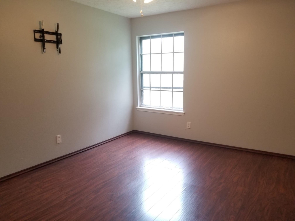 3911 Brightwood Drive - Photo 13