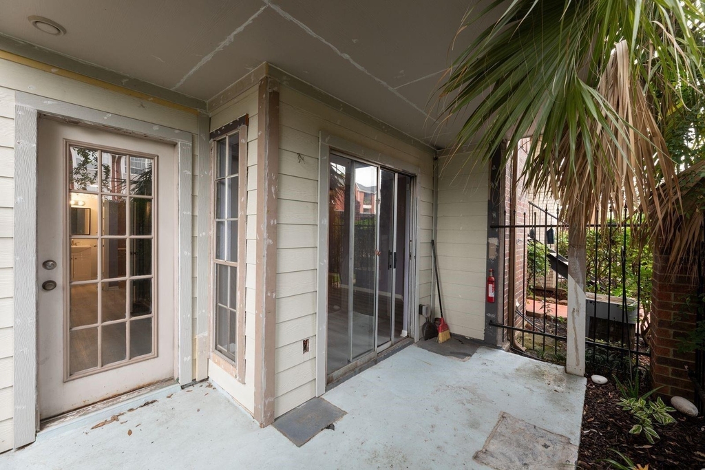 2121 Hepburn Street - Photo 23