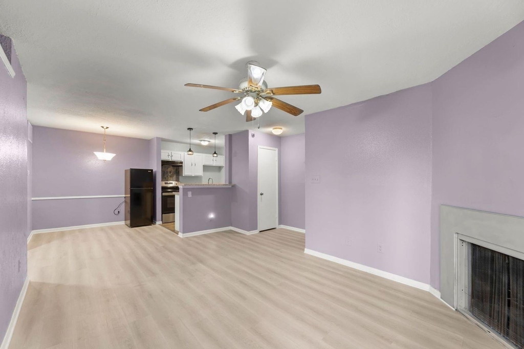 2121 Hepburn Street - Photo 9