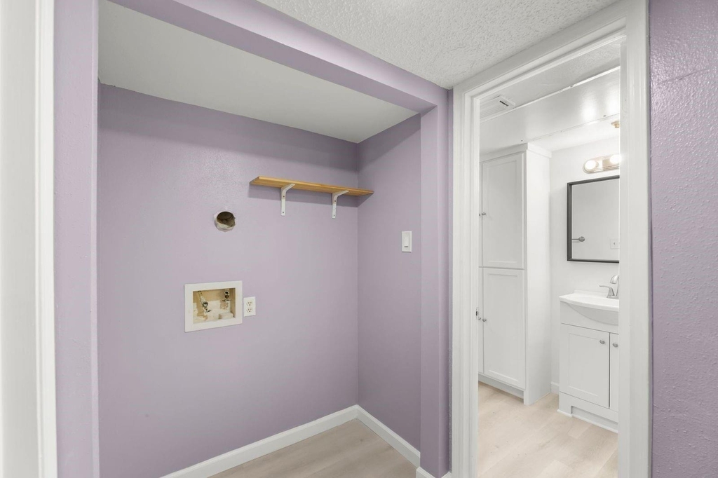 2121 Hepburn Street - Photo 21