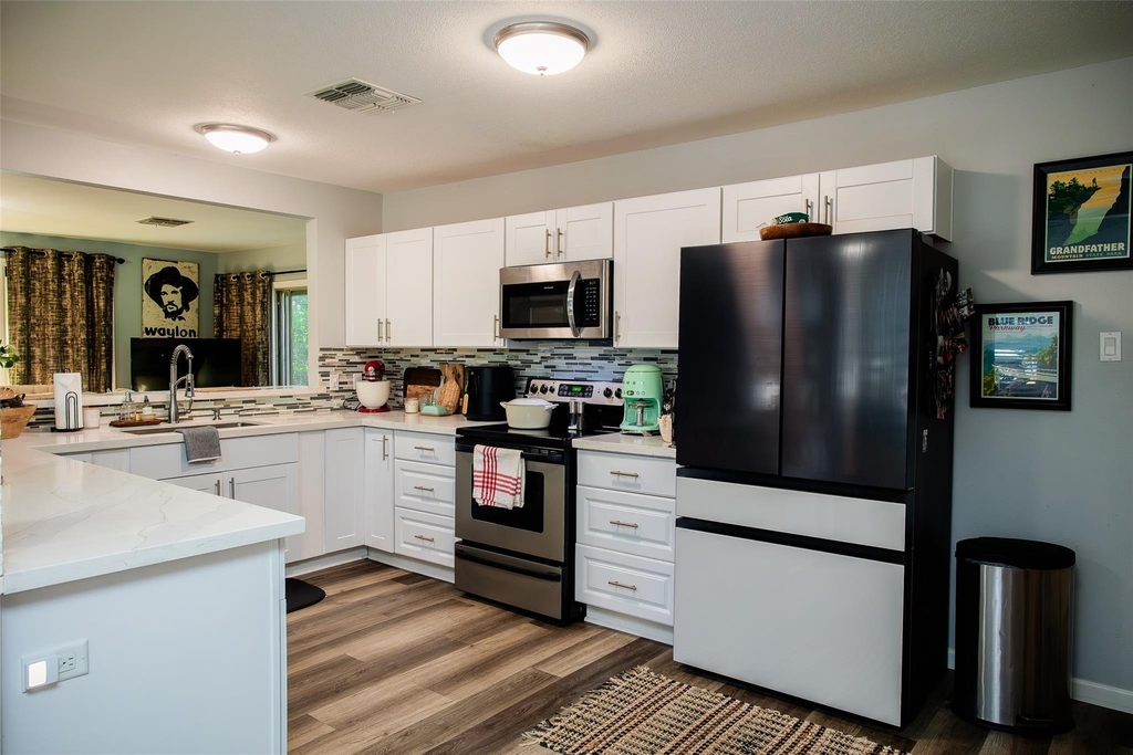 1601 S Chappell Hill Street - Photo 12