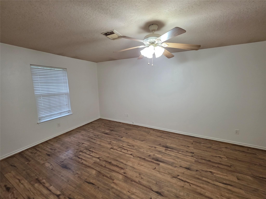 10635 Royal Cavins Drive - Photo 7