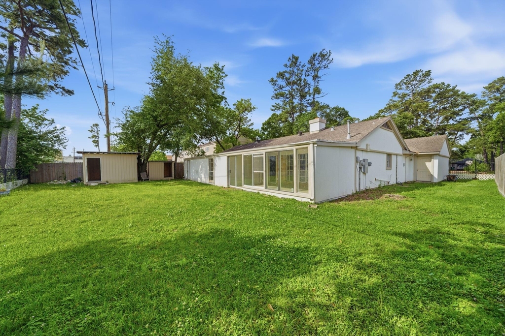 7410 Antoine Drive - Photo 9