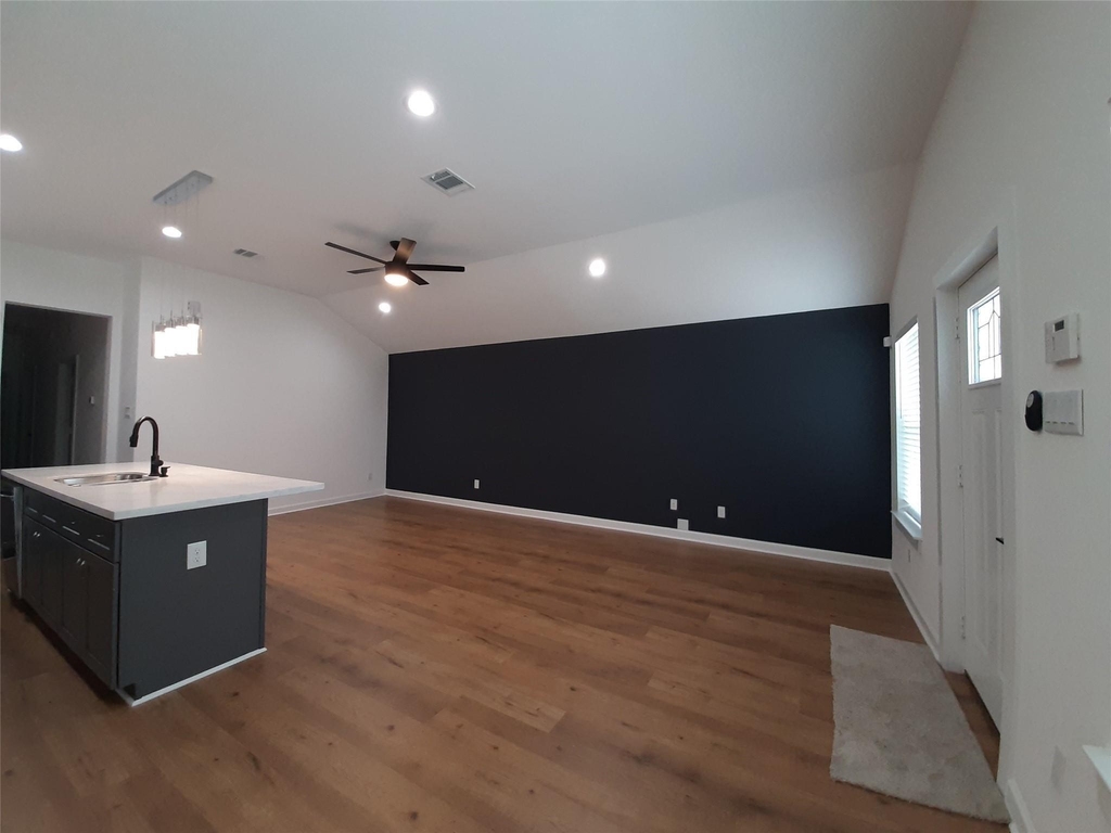 4530 Mayflower Street - Photo 4