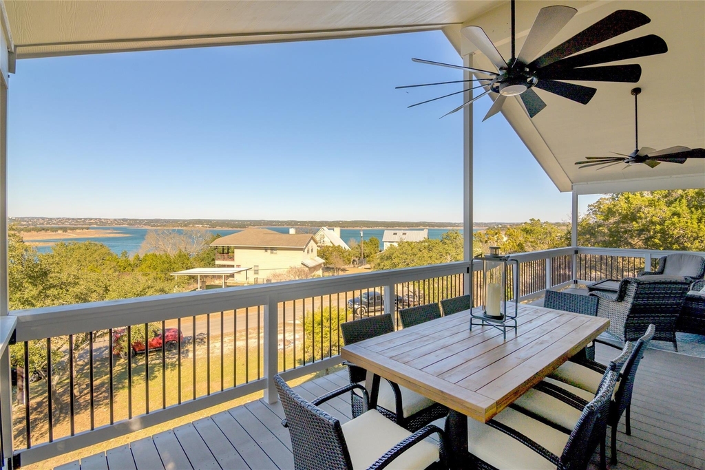 1526 Lakeside Drive W - Photo 20