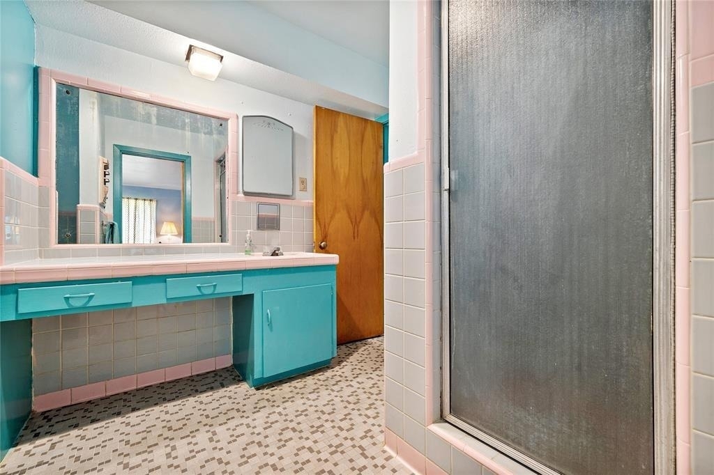 202 Avenue J - Photo 12