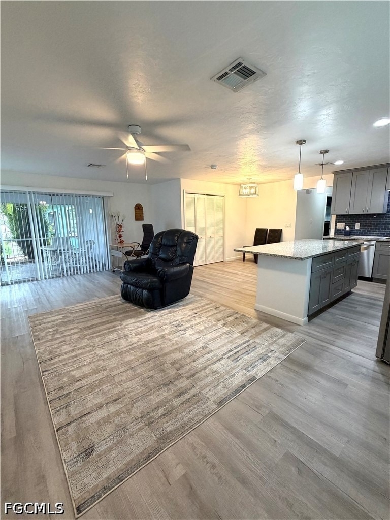 3032 Se Santa Barbara Place - Photo 2