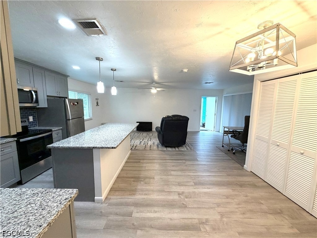 3032 Se Santa Barbara Place - Photo 3