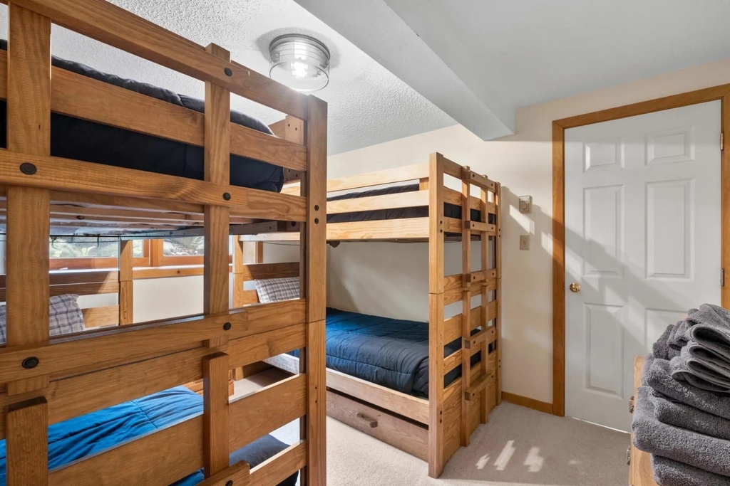 6 Ridge - Photo 36