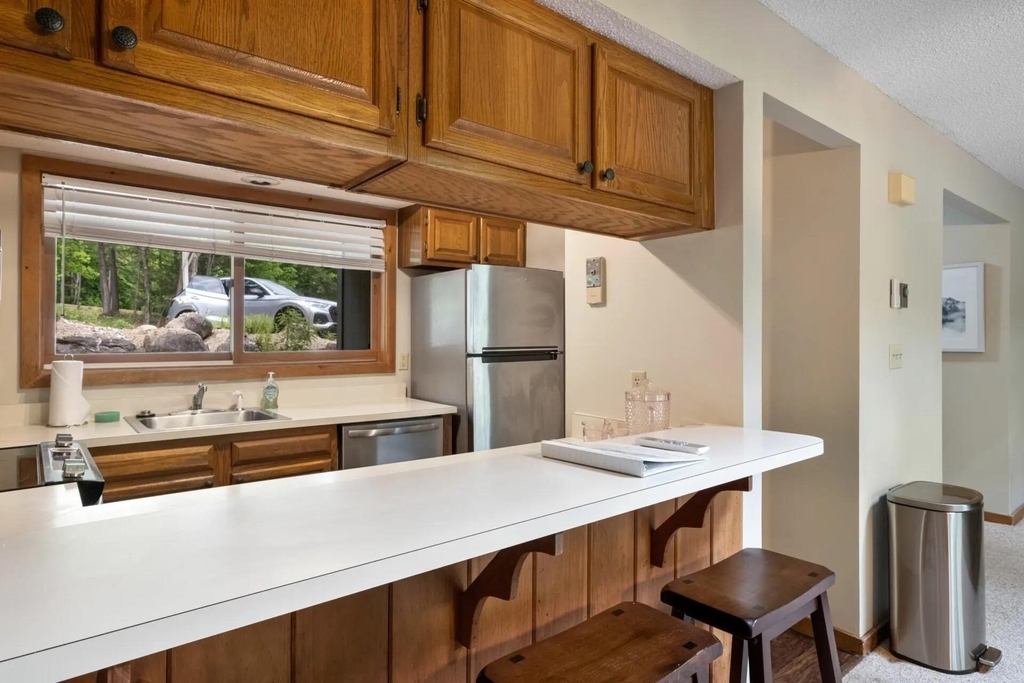 6 Ridge - Photo 6