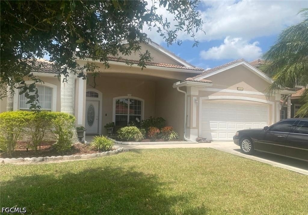 9561 Blue Stone Circle - Photo 0