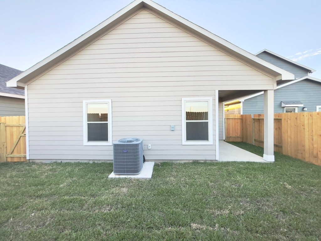8042 Cypress Bonsai Drive - Photo 18